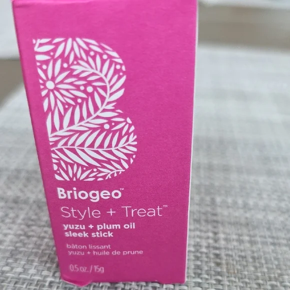 Briogeo Pink Style + Treat Stick - Picture 4 of 4